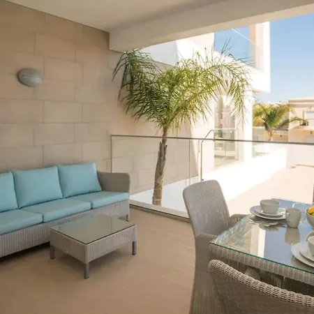 Zentuni Ocean Front Lejlighed *