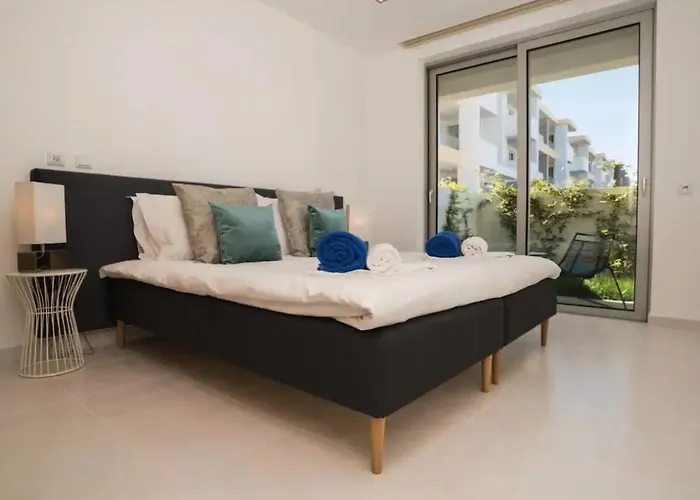 アパート Zentuni Ocean Front