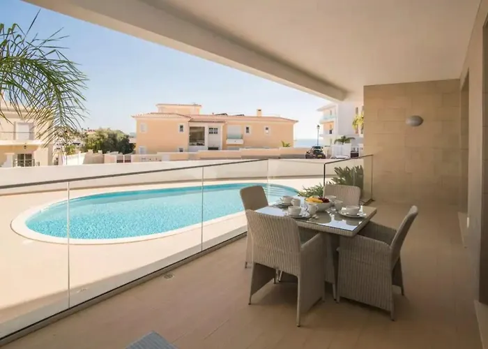 Zentuni Ocean Front * ラゴス