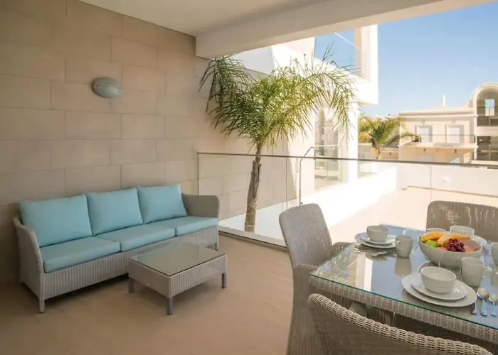 Zentuni Ocean Front アパート *