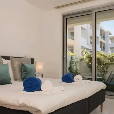 Zentuni Ocean Front شقة